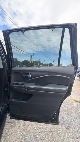 Used 2018 Honda Pilot Elite image 24