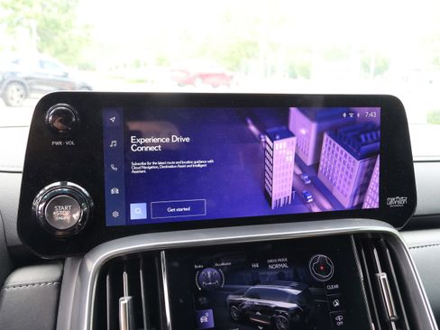 Used 2023 Lexus LX 600 F Sport w/ Accessory Package (Z1) AWD/4WD image 25