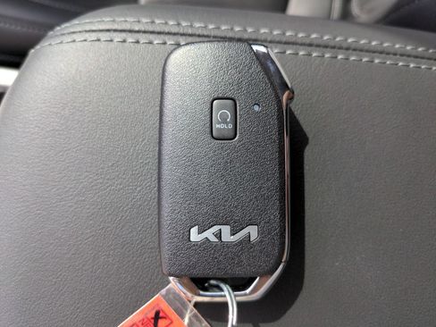 Certified 2023 Kia Seltos SX AWD/4WD image 25