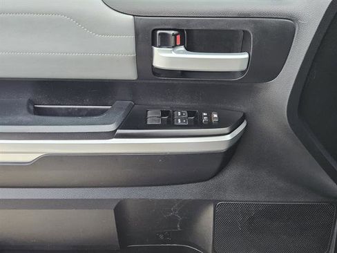 Used 2017 Toyota Tundra Limited image 16