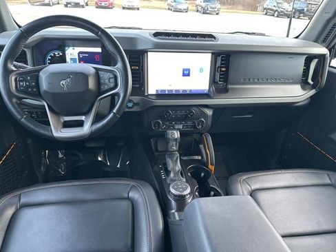 Used 2022 Ford Bronco Badlands image 18
