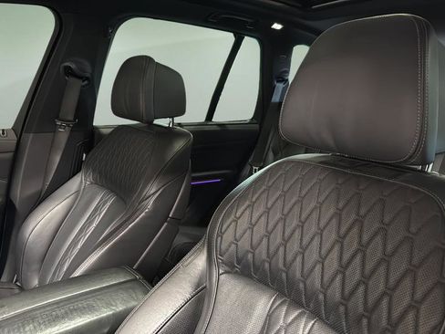 Used 2022 BMW X5 M50i w/ Executive Package image 11