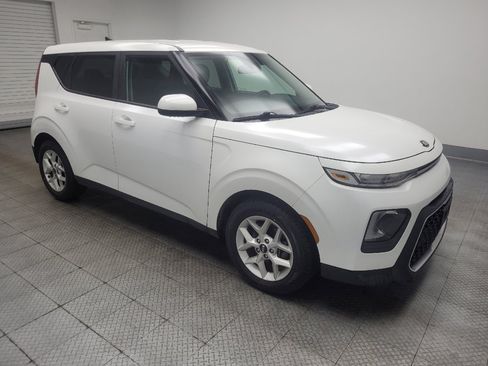 Used 2020 Kia Soul S FWD image 11