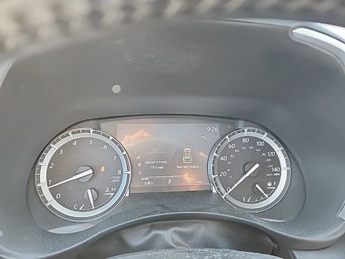 Used 2022 Toyota Highlander XLE AWD/4WD image 15