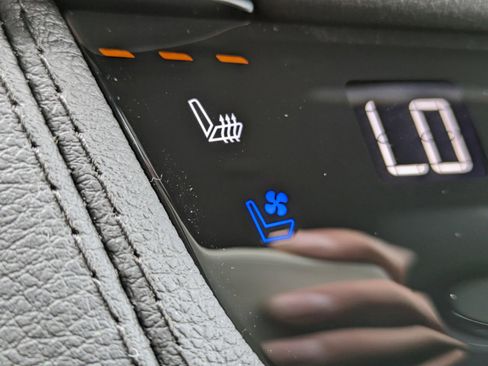 Used 2024 Cadillac XT5 Premium Luxury image 28