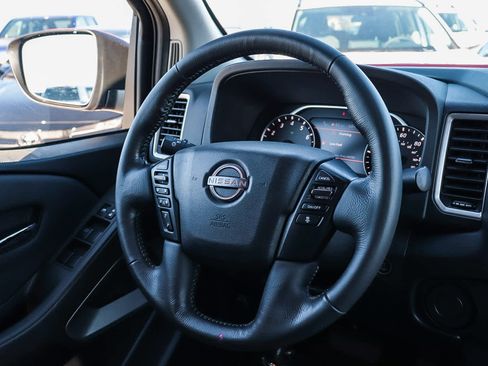 Used 2023 Nissan Frontier SV w/ SV Convenience Package image 15