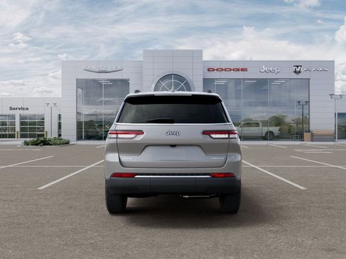 New 2026 Jeep Grand Cherokee L Laredo AWD/4WD image 7