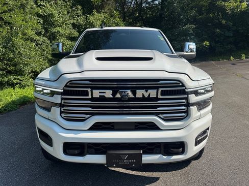 Used 2025 RAM 2500 Laramie w/ Sport Appearance Package AWD/4WD image 3