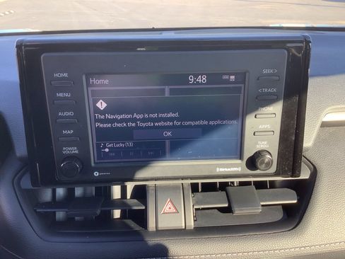 Used 2022 Toyota RAV4 XLE w/ XLE Grade Weather Package image 17