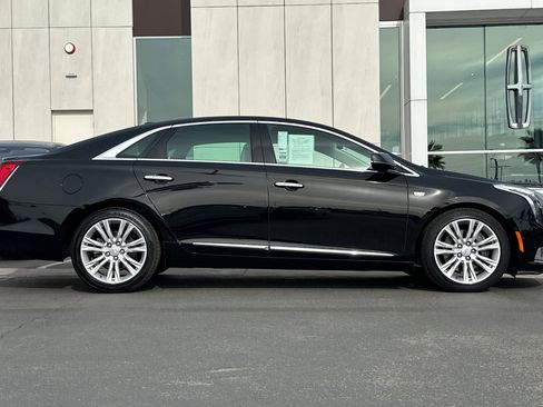 Used 2019 Cadillac XTS Luxury image 2