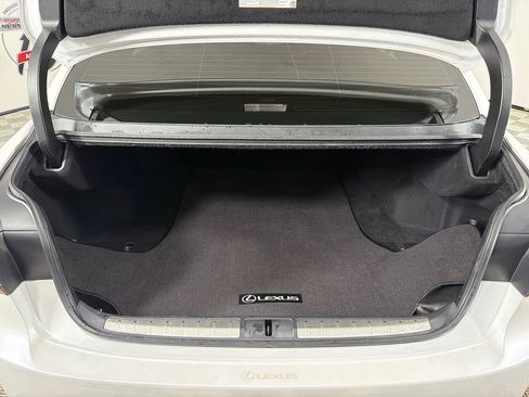 Used 2022 Lexus LS 500 w/ Interior Upgrade Package RWD image 20