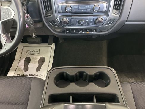 Used 2018 Chevrolet Silverado 1500 LT w/ All Star Edition AWD/4WD image 10