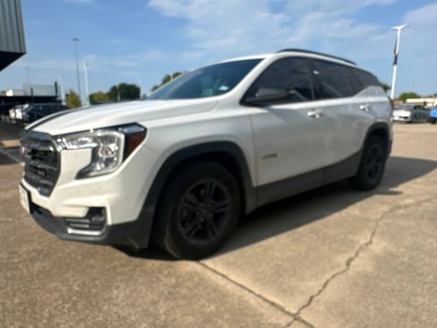 Used 2022 GMC Terrain AT4 w/ Infotainment Package II AWD/4WD image 3