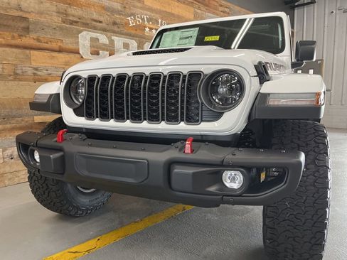 New 2026 Jeep Wrangler Rubicon AWD/4WD image 11