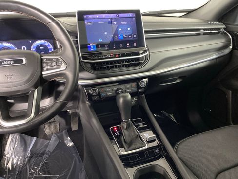 Used 2022 Jeep Compass Limited w/ (RED) Package image 30