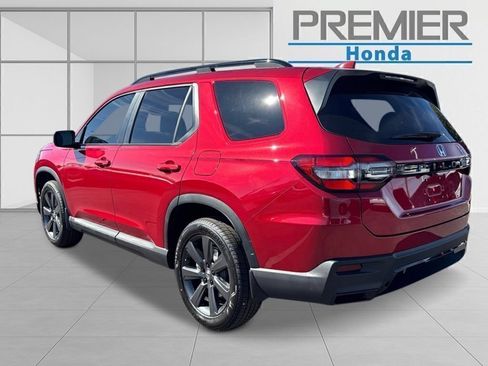 New 2026 Honda Pilot Sport image 2