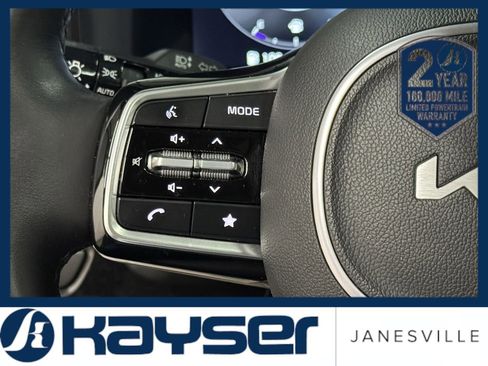 Used 2024 Kia Carnival SX Prestige image 36