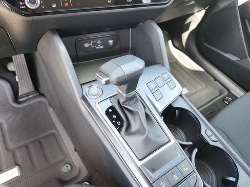 New 2026 Kia Sportage LX w/ LX Convenience Package FWD image 22