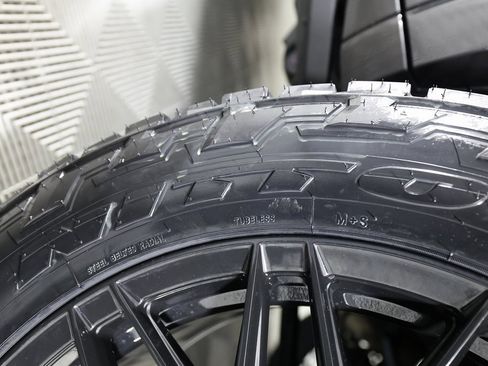 Used 2025 Lexus GX 550 image 52