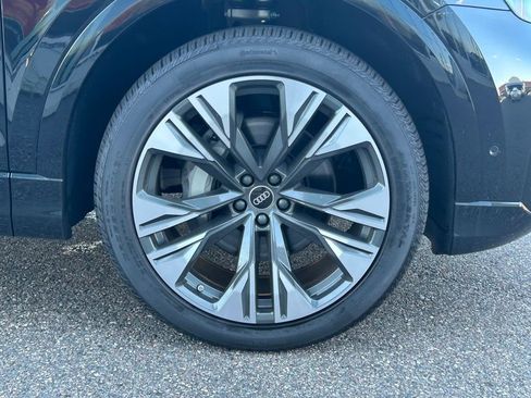 New 2025 Audi Q8 Premium image 49