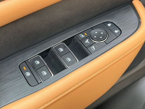 New 2026 Nissan Armada SL w/ Captain's Chari Seat Package image 16