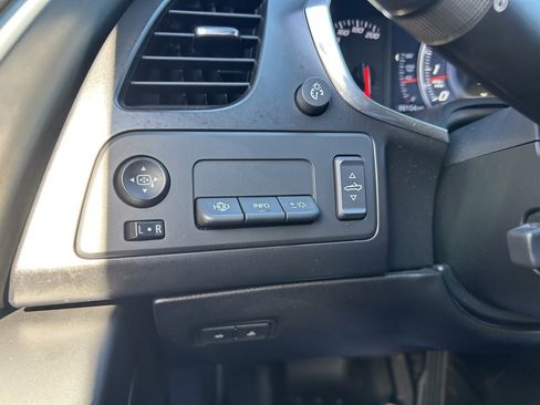 Used 2014 Chevrolet Corvette Z51 w/ 3LT Preferred Equipment Group image 49