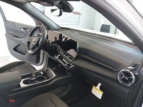 New 2026 Chevrolet Equinox LT w/ Safety and Technology Package image 29