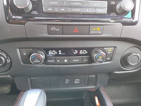 Used 2024 Nissan Frontier PRO-4X w/ Off-Road Protection Package AWD/4WD image 18