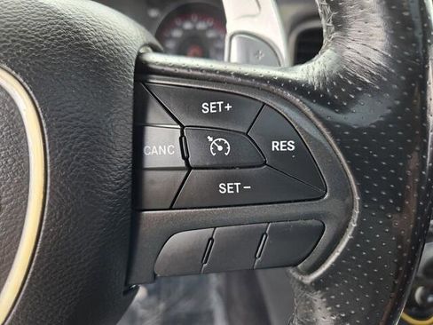 Used 2017 Dodge Charger R/T RWD image 11