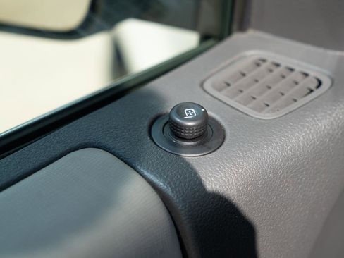 Used 2011 Ford Flex Limited w/ Rapid Spec Order Code image 22