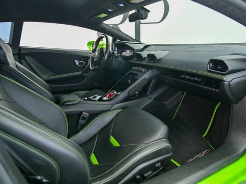 Used 2020 Lamborghini Huracan EVO AWD/4WD image 8