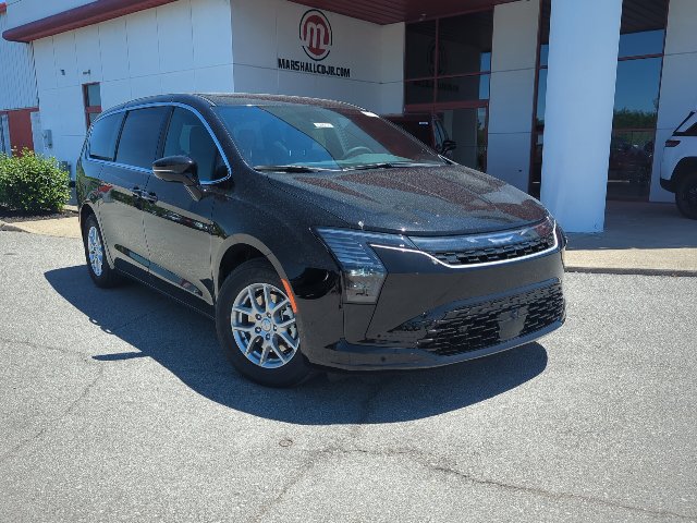 New 2027 Chrysler Pacifica Select w/ Family Tech Group FWD image 3