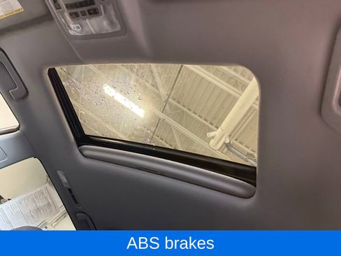 Used 2016 Toyota Highlander XLE image 34