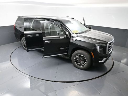 New 2026 GMC Yukon XL Elevation image 57