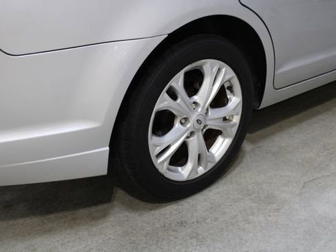 Used 2012 Ford Fusion SE image 25