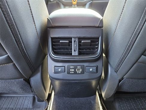 Used 2025 Subaru Outback Wilderness image 10