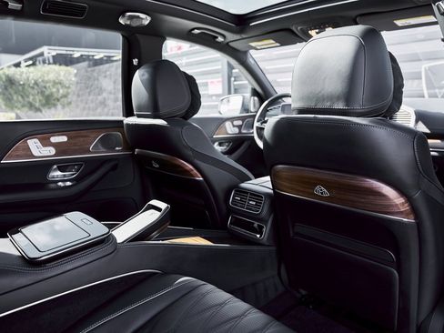 Used 2025 Mercedes-Benz Maybach GLS 600 Maybach GLS 600 image 41