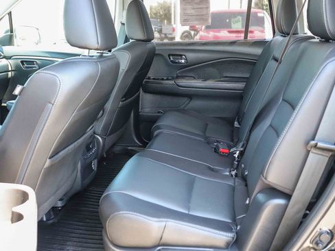 Used 2021 Honda Pilot EX-L image 17