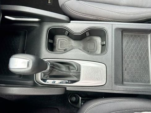 Used 2024 Nissan Frontier SV w/ SV Convenience Package image 21