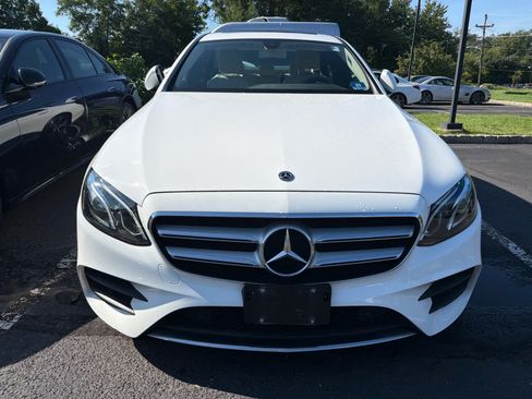 Certified 2018 Mercedes-Benz E 300 4MATIC image 2