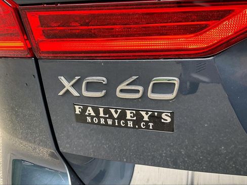Used 2021 Volvo XC60 T5 Inscription AWD/4WD image 28