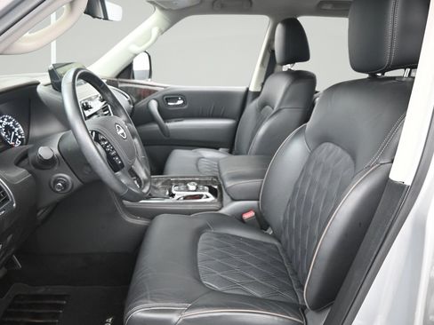 Certified 2024 Nissan Armada Platinum w/ Captain's Chairs Package RWD image 9