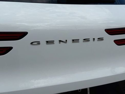 Used 2024 Genesis GV70 3.5T Sport w/ Sport Prestige Package AWD/4WD image 11