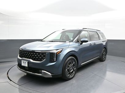 Certified 2025 Kia Carnival SX