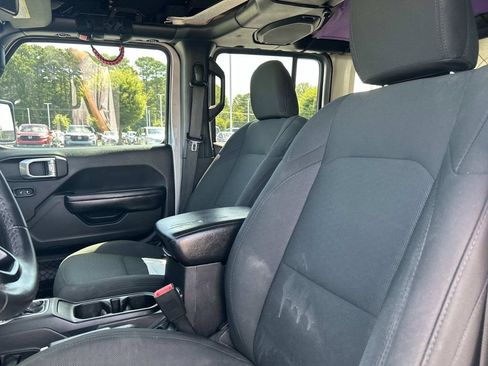 Used 2019 Jeep Wrangler Unlimited Sport S AWD/4WD image 21