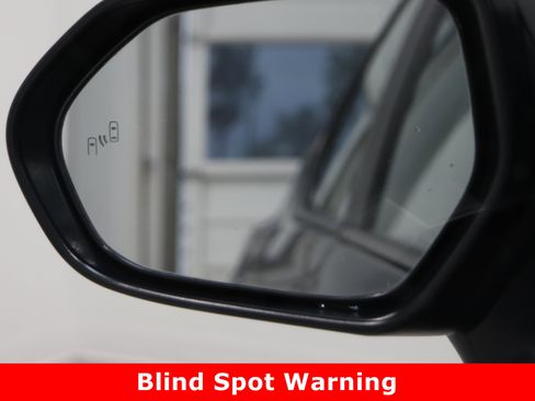 Used 2025 Toyota Camry SE image 22