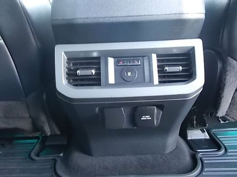 Used 2024 Ford F350 Lariat image 15