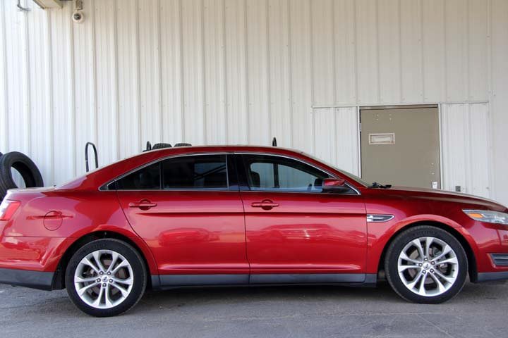Used 2013 Ford Taurus SEL AWD/4WD image 13