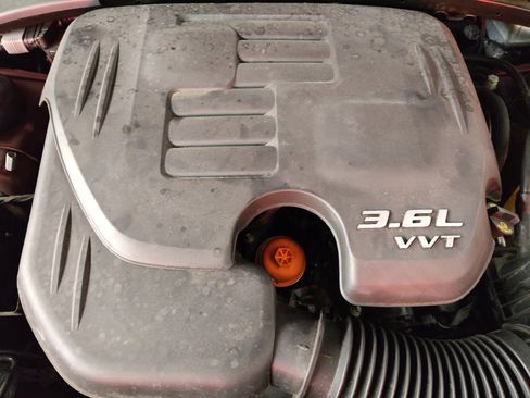 Used 2018 Dodge Challenger GT w/ GT Interior Package image 30