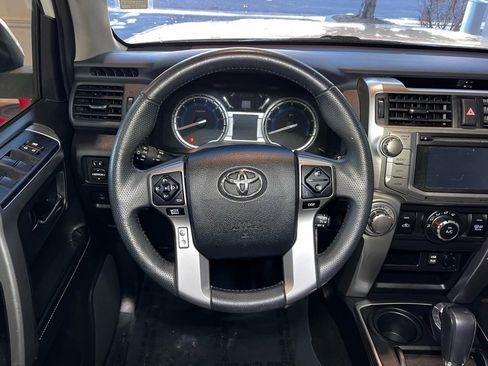 Used 2017 Toyota 4Runner SR5 image 15